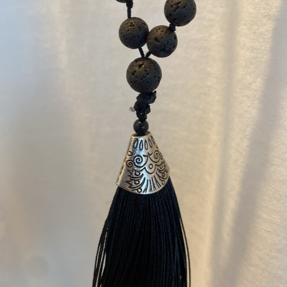 Tassel Pendant necklace - Picture 3 of 5